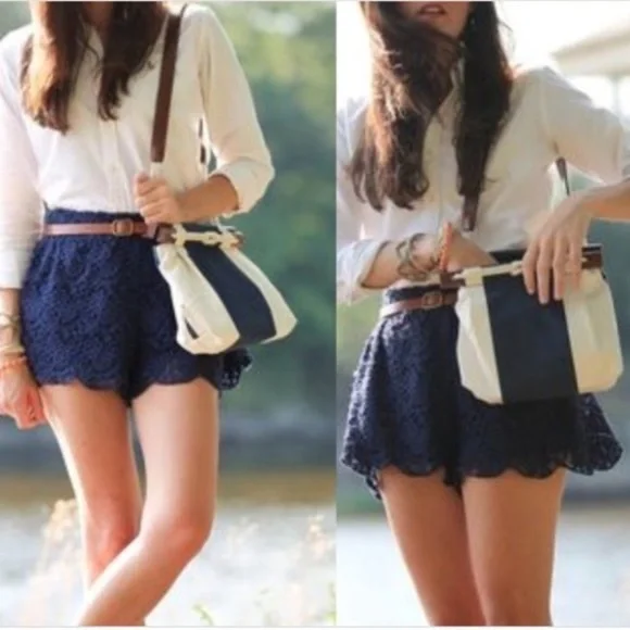 Free People Navy Blue Lace Scallop Shorts Size S - Picture 1 of 6